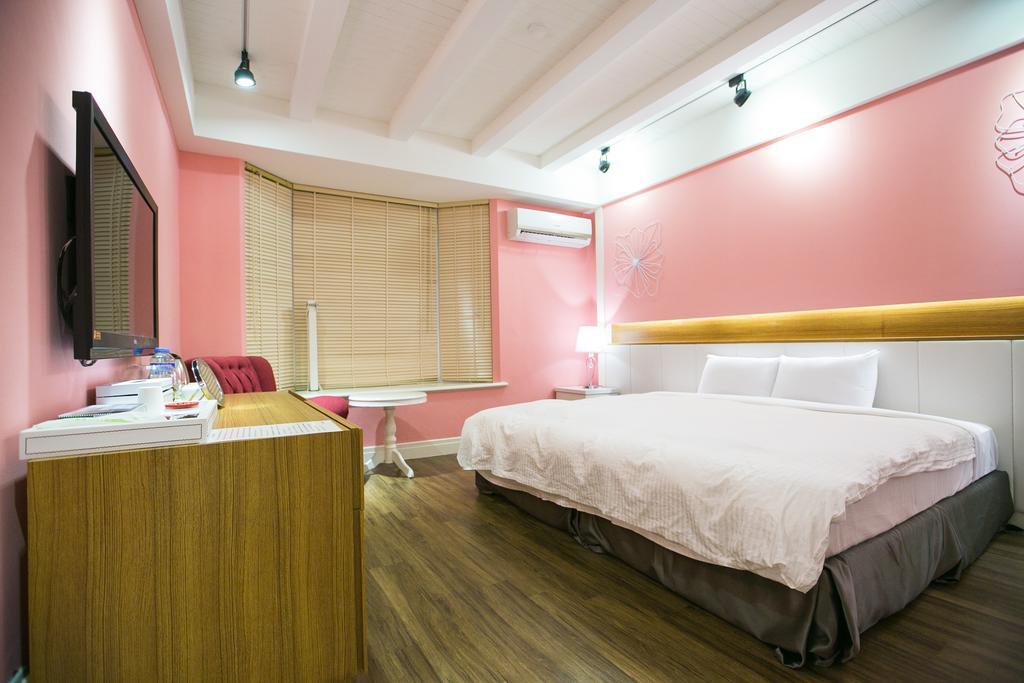 Young Motel Taitung Room photo
