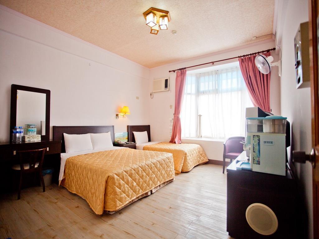 Young Motel Taitung Exterior photo