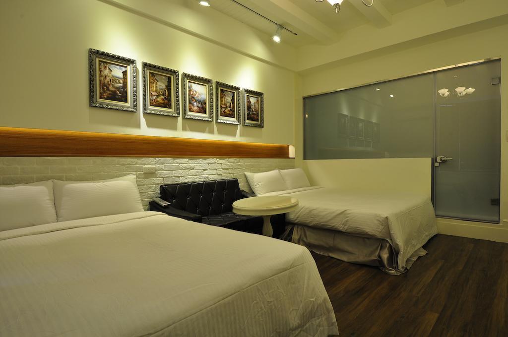 Young Motel Taitung Room photo