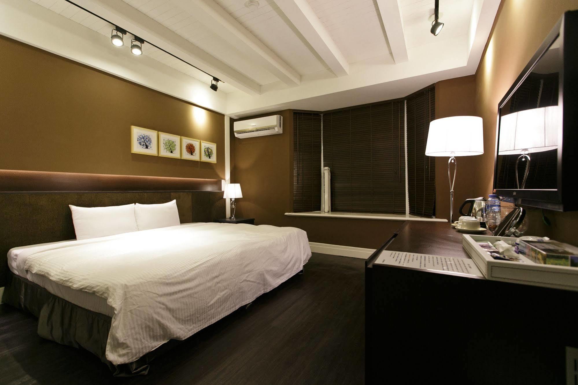 Young Motel Taitung Exterior photo